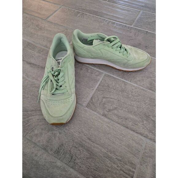 Men's Reebok Classic Leather Pastel‎ Green Sneakers Size 9.5 - Picture 1 of 10